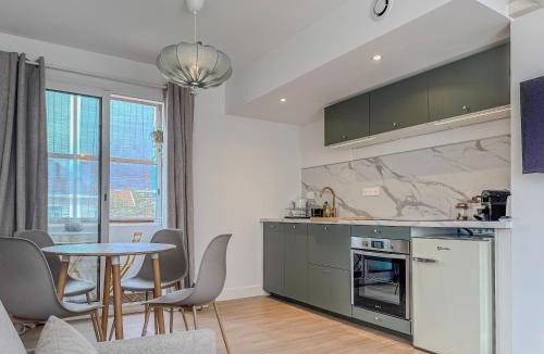 Fontaine Apartment | Liberté Prestige - Tram - Rocade