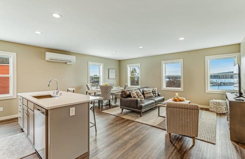 Poulsbo Hotel | Liberty Bay Loft