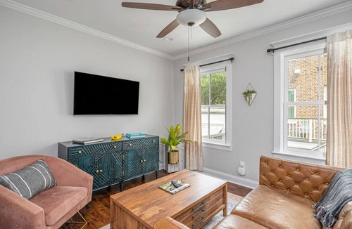 Beach Institute Apartment | Liberty Carriage