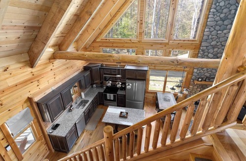 South Bloomingville House | Liberty Hill Cabin | Covered Firepit | Near Caves