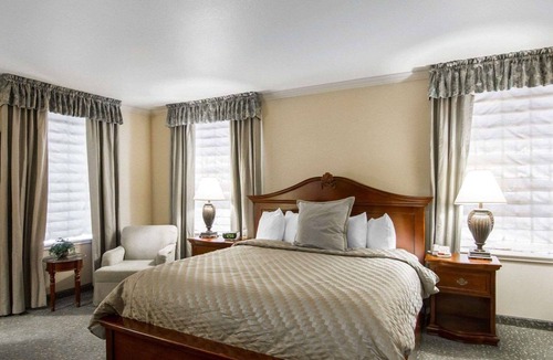 Cleburne Hotel | Liberty Hotel, an Ascend Collection Hotel