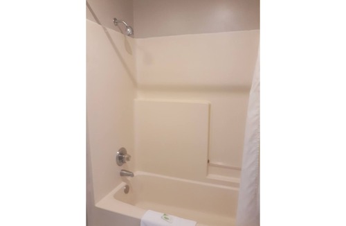 Monticello Hotel | Liberty Inn
