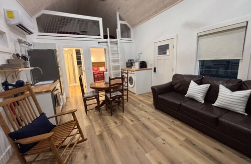 Eagle Rock Cabin | Liberty Loft 3 bedroom Pet friendly Lake Front
