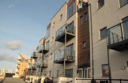 Portishead Apartment | Liberty Marina 2br Apartment