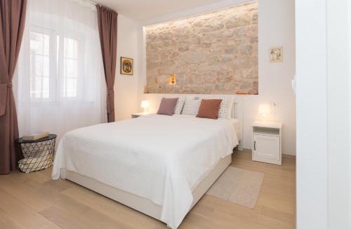 Dubrovnik Old Town House | Liberty Town Center Room