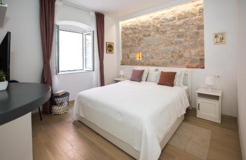 Dubrovnik Old Town House | Liberty Town Center Room
