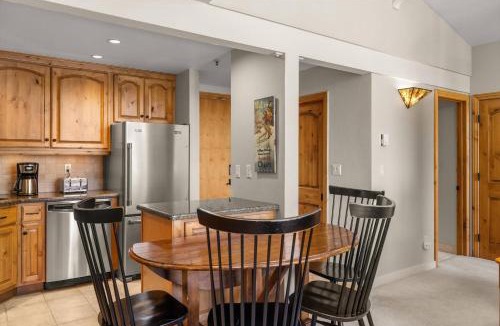 Snowmass Village House | Lichenhearth 35