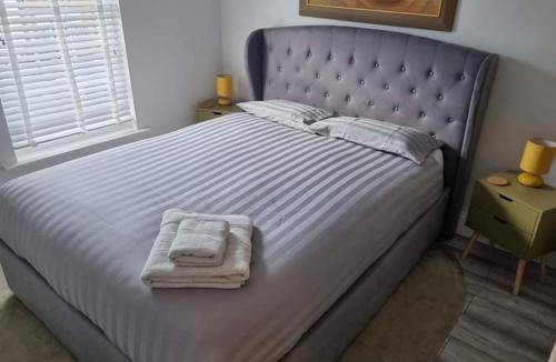 Lichfield Apartment | Lichfield 2-bed whole apartment