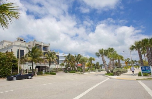 Sarasota Apartment | LIDO BEACH/ST. ARMAND'S CIRCLE #101