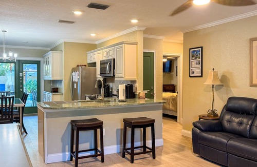 Sarasota House | Lido Breeze Tropical Private Pool Home Near Beach & St. Armands