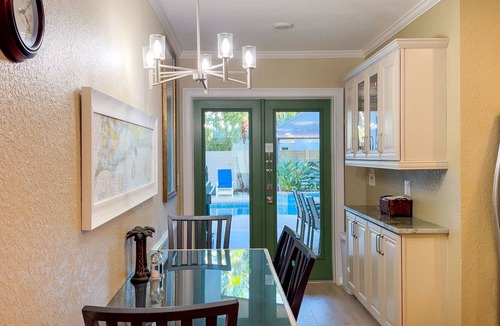 Sarasota House | Lido Breeze Tropical Private Pool Home Near Beach & St. Armands