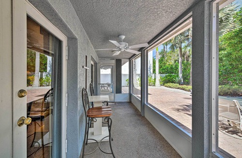 Sarasota Apartment | Lido Key Hideout w/Patio & Yard + Walk to Beach!