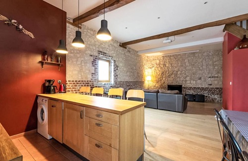Mont-Saint-Eloi House | Liebevoll renoviertes Ferienhaus als Teil eines kleinen Bauernhauses mit abgesc by Interhome