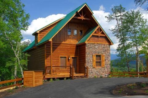 Pigeon Forge House | Life Is Good Home