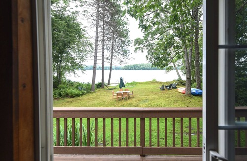 Winthrop Cottage | Life on the Lake with Private Dock & Fire Pit!