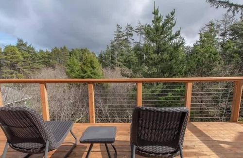 Manzanita Condo | Life`s a Beach