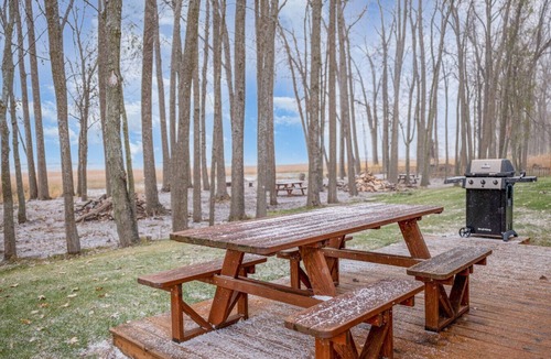 Au Gres Apartment | Life`s a Hoot A-Frame Cabin