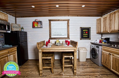 Hamlin Apartment | Life's Suites