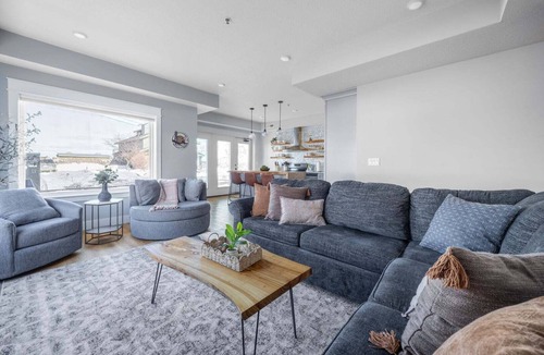 Park Point Condo | Lift Bridge Beach Access Condo 713-1