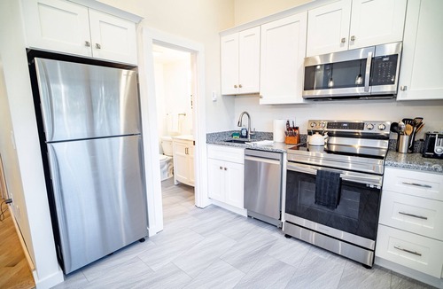 Bartlett Condo | Lift Haus - New Trailside 2br at Attitash - Clean Modern Easy