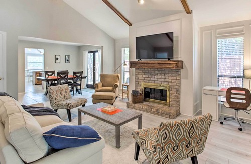 Cowley House | Light & Airy Plano Home w/ Furnished Patio!