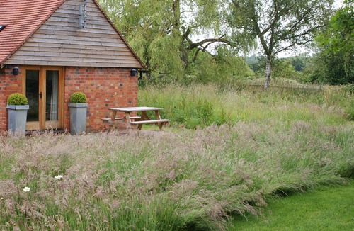 Wixford House | Light and airy stylish barn conversion set in peaceful countryside.