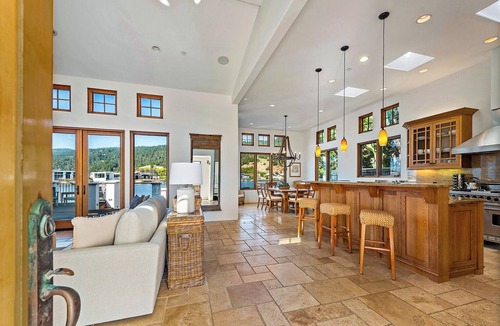 Stinson Beach House | Light and Breezy Seadrift Lagoon Home w/Hot Tub