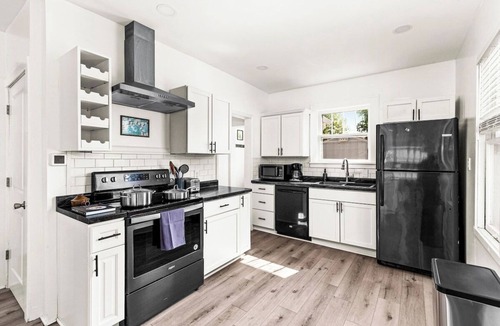 Superior House | Light and Bright Northland