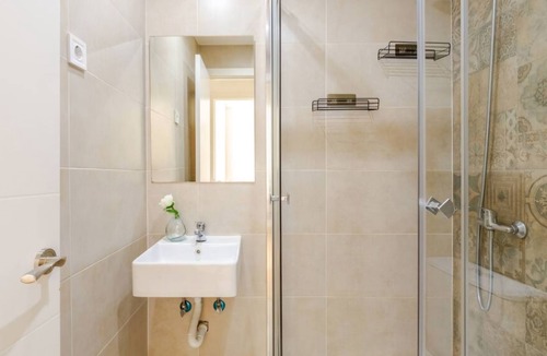 Villa de Vallecas Apartment | Light and color in the Villa