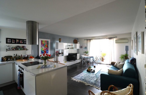 Saint Pierre de Feric Apartment | Light and cozy apartment with a view and shared pool!
