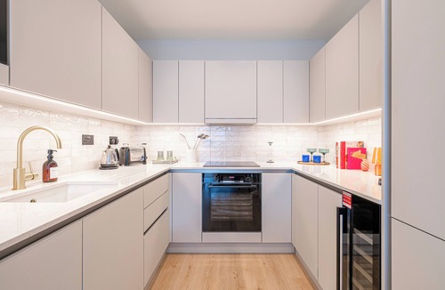 Whittington Apartment | Light and Space Retreat