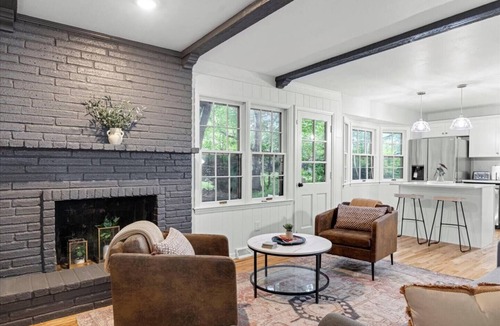 Overland Park House | Light&Bright OP Remodeled Home 4BD/2.5BTH