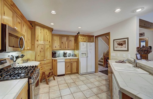 Peak 8 House | Light, bright, peaceful and convenient.