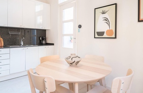 la Vila de Gracia Apartment | Light, cozy terrace and local life in Gracia