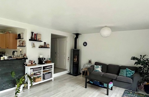 La Balme-de-Sillingy House | Light-filled cottage