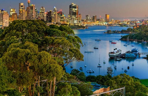 Waverton Apartment | Light filled apartment with sweeping harbour views