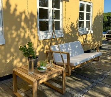 Skagen House | Light-Filled Cottage By Skagen's Dunes