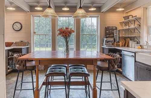 Stockbridge House | Light Filled Modern Rustic 3-bedroom house in charming Stockbridge