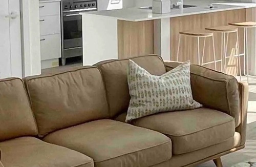 New Lambton House | Light filled retreat