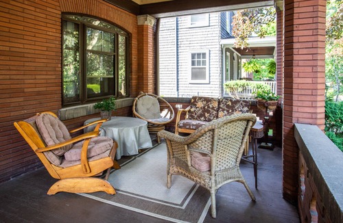 East Avenue Apartment | Light-Filled Spacious 1 Bedroom