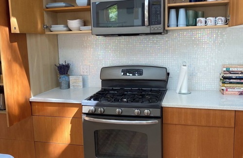 Western House | Light Filled "Summers' Love" Retreat