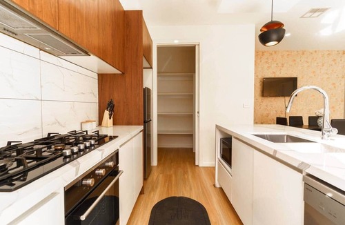 Werribee House | Light-Filled Werribee Escape