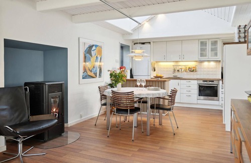 Tørresø House | Light-flooded and beautiful cottage, within walking distance of the famous Tørresø beach.