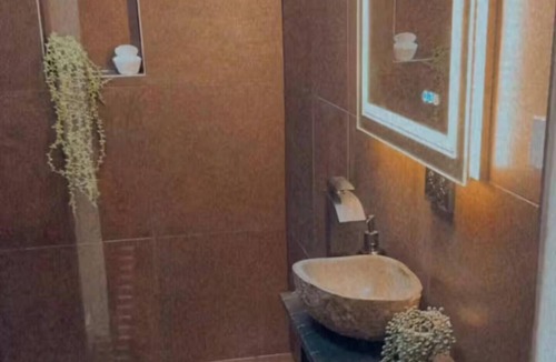 Warrnambool House | Light open plan family home - 600m from beach, huge backyard