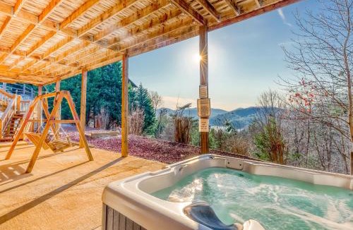 Necowa Cove House | Light's Mountain Lake Overlook