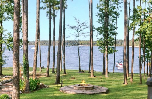 Brookeland House | Lighted Path Lake House- Water Front -Sam Rayburn