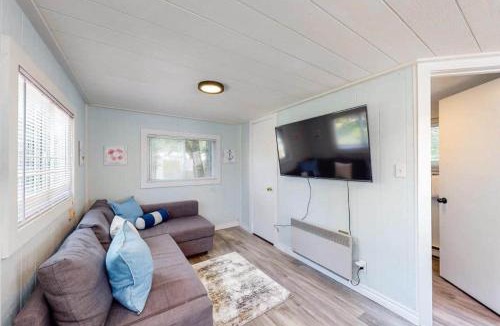 Wasaga Beach House | Lighthouse at Evergreen Resort in WB