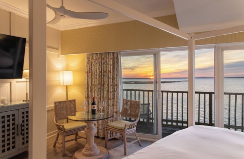 Midtown Ocean City Hotel | Lighthouse Club Hotel