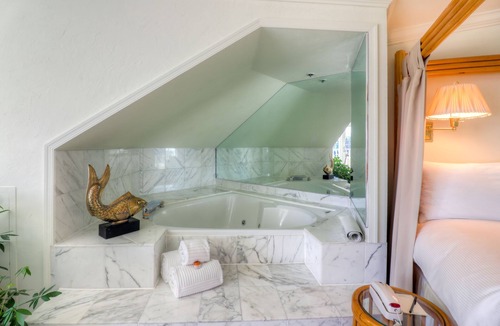 Midtown Ocean City Hotel | Lighthouse Club Hotel