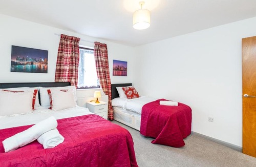Becontree House | Lighthouse in Dagenham